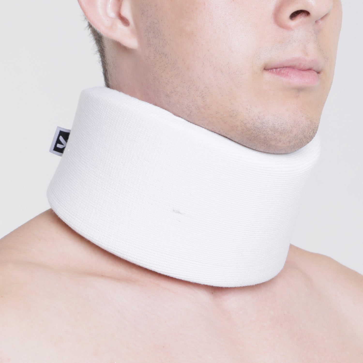 Kedley Foam Neck Collar Medical Grade Adjustable Neck Brace Support, White, S/M (Pack of 1) - Image 4