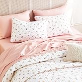 Wake In Cloud - Floral Quilt Set, Coquette Cottagecore Aesthetic Cute Rose Flower for Women Teen Girls, Reversible Lightweight Bedspread Coverlet, 3 Pieces, Pink, Twin/Twin XL Size