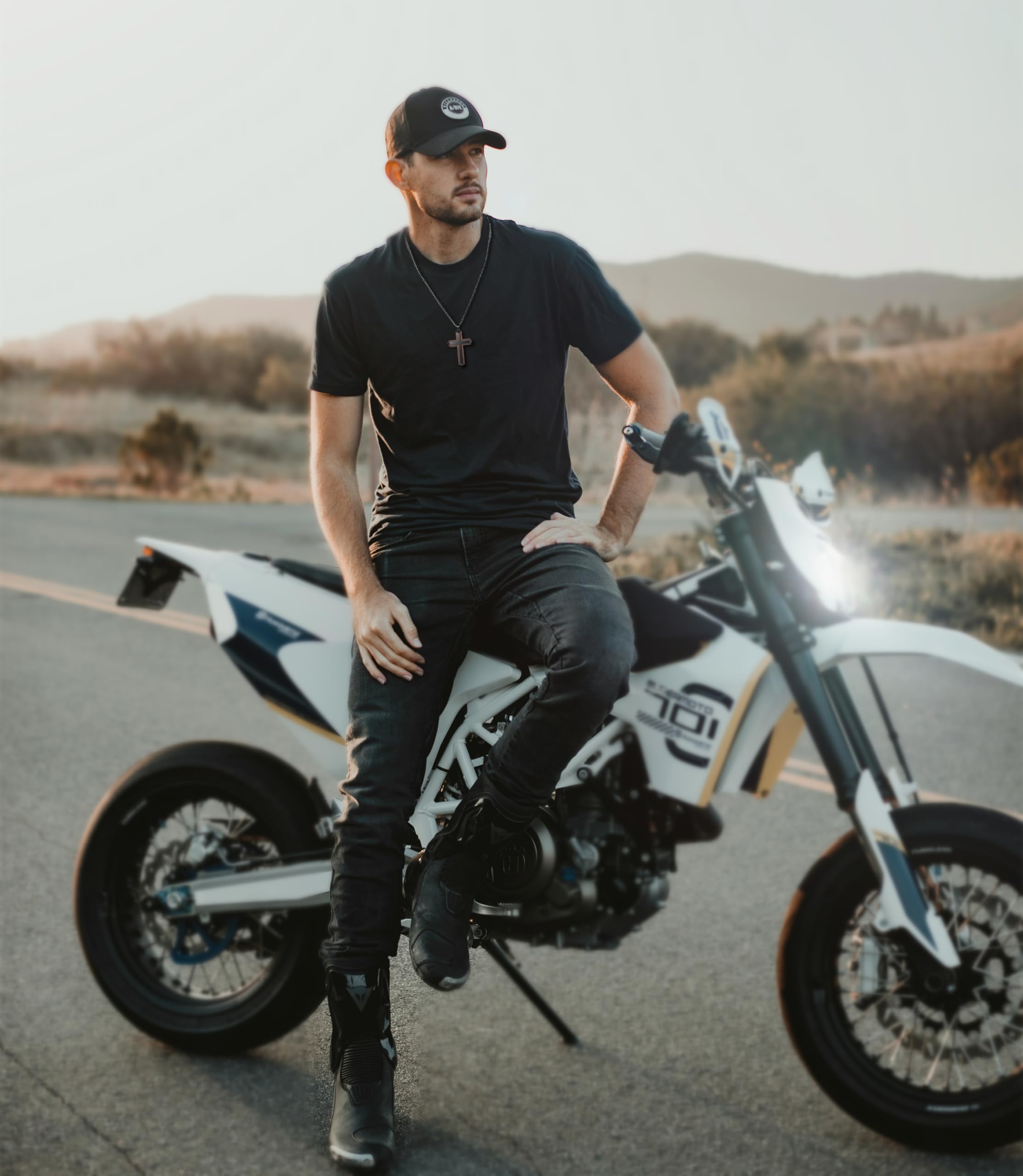 Ropartman Wooden Cross Necklace for Men, Real Ebony Mens Cross Necklaces Black Stainless Steel Christian Christian Gifts for Men Wood Crucifix Pendant, with Necklace 24