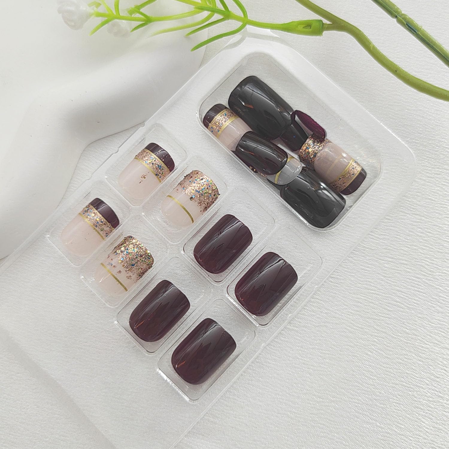 French Tip Press on Nails Short Brown Fake Nails Gold Glitter Acrylic Nails Square Glue on Nails Glossy Full Cover Artificial False Nails Gold Foil Stick on Nails for Women 24 Pcs - Image 4