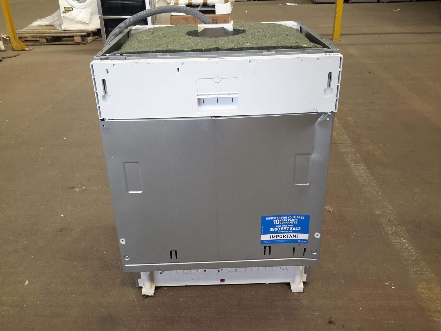 Indesit DIF04B1UK Fully Integrated Dishwasher White Amazon.co.uk