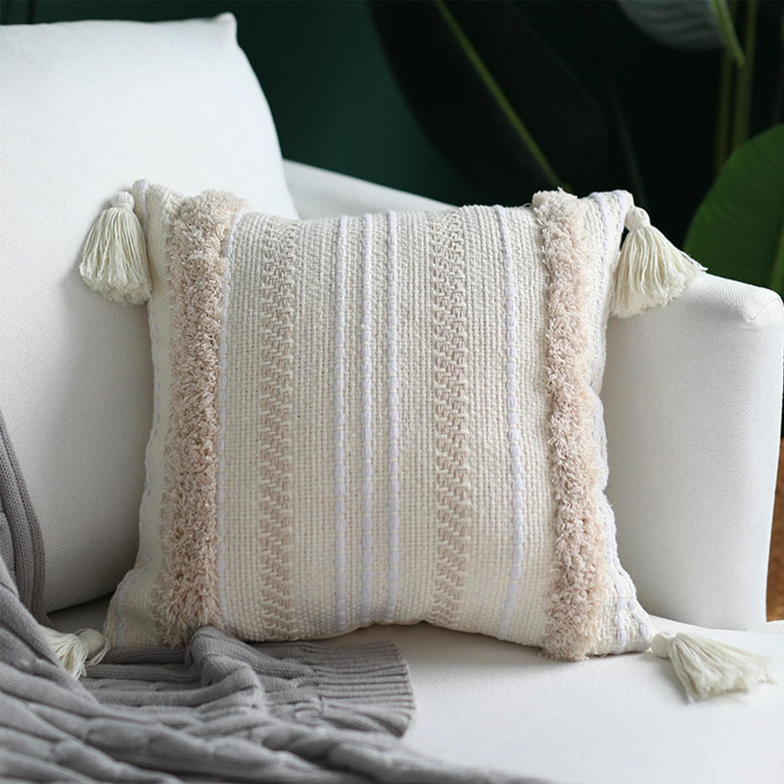 Ruucy Boho Cushion Covers, Tufted Throw Pillow Cover, Decorative Tassel Woven Boho Pillow Cases 45 x 45cm, Beige Cushions for Couch Sofa Bed Living Room with Invisible Zipper