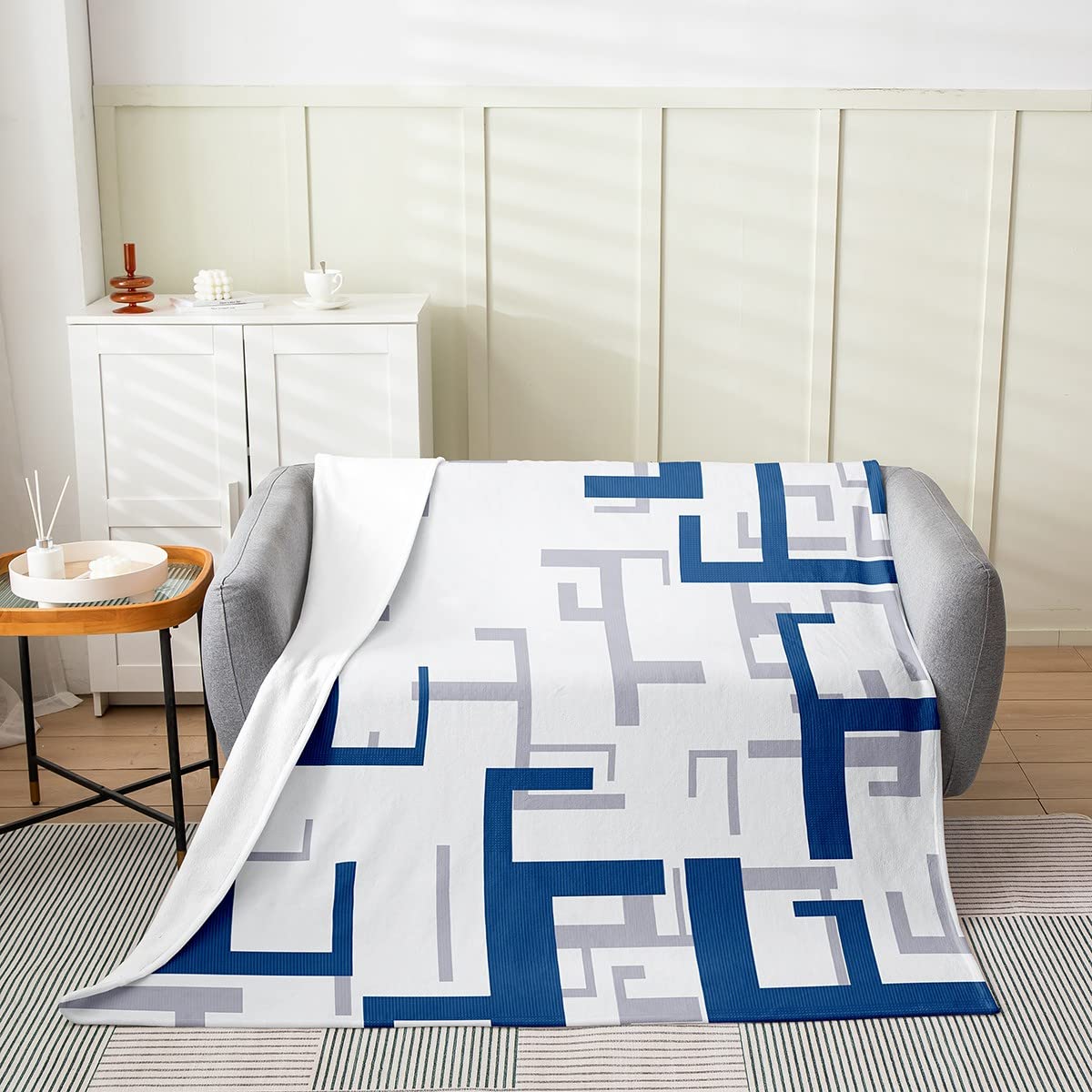 Loussiesd Modern Geometric Plush Blanket Blue Stripe Line Flannel Fleece Blanket for Bed Sofa Abstract Art Throw Blanket Super Soft Flannel Blanket 40x50 Inch