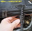 サイズとしては中型ですが、意外と容量があって、カメラ１台とレンズが２，３本に大型のストロボくらいまで楽に入ります