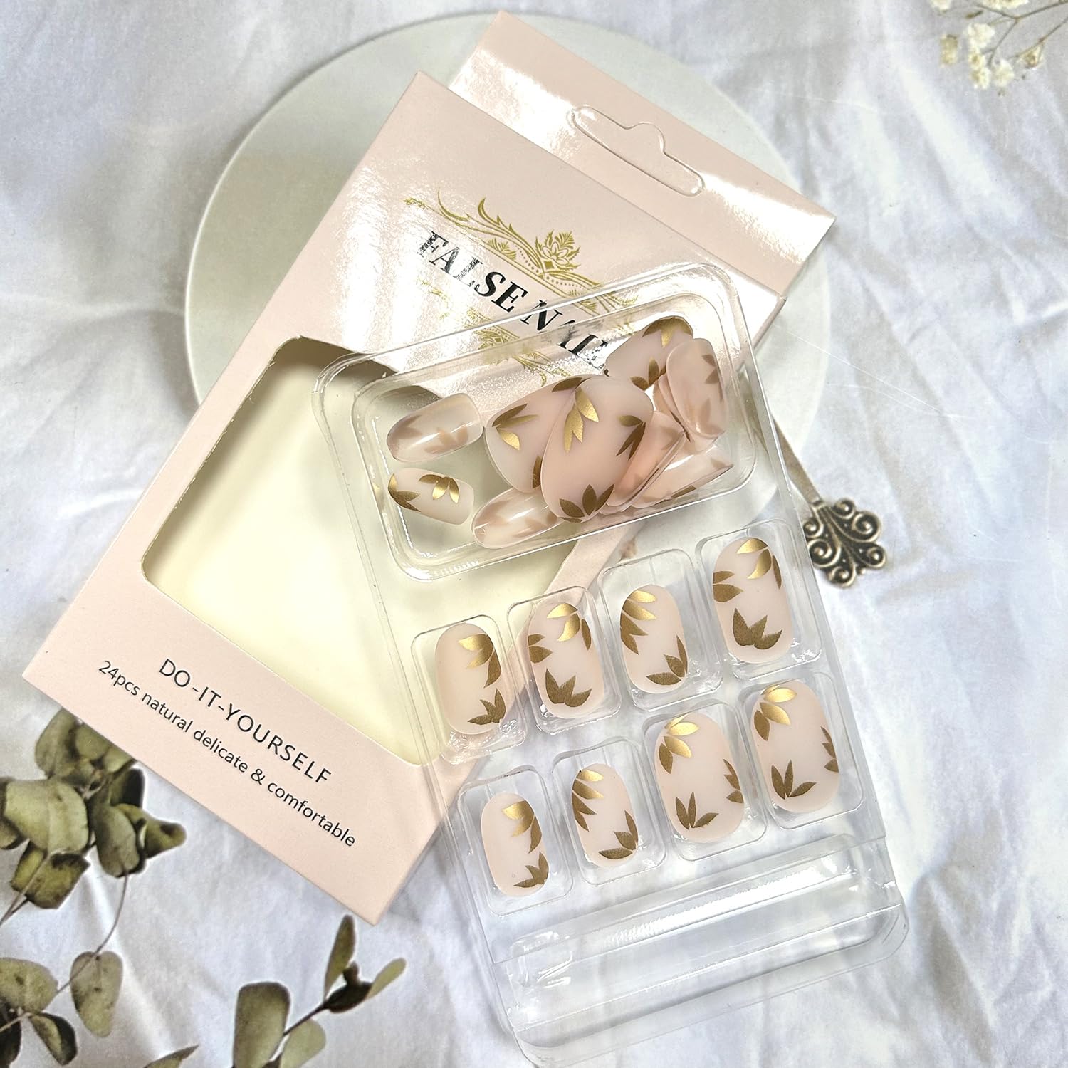 TBRZTR Press on Nails Short Length Almond Shaped Nails Artificial Acrylic Nails Gold Leaves Design Fake Nails Full Cover Glossy Reusable Coffin False Nails Glue on Nails for Women 24Pcs - Image 4