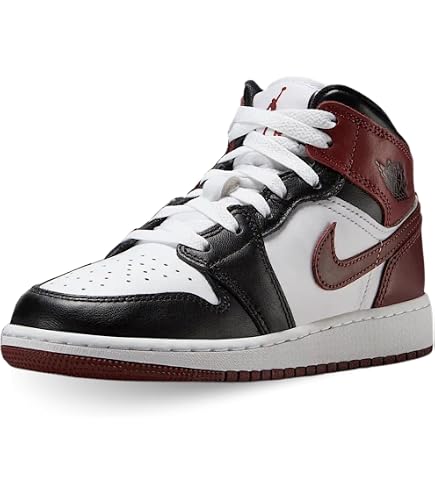 Amazon.com | Jordan Youth Air Jordan 1 Retro High OG GS 575441 061