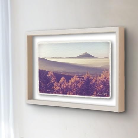 Amazon 和紙 アートフレーム 風景 秋 朝日の富士山と輝くカラマツ 52x42cm 絵画 絵 風水 玄関 トイレ 寝室 リビング キッチン 金運 開運 アートフレーム ポスター オンライン通販