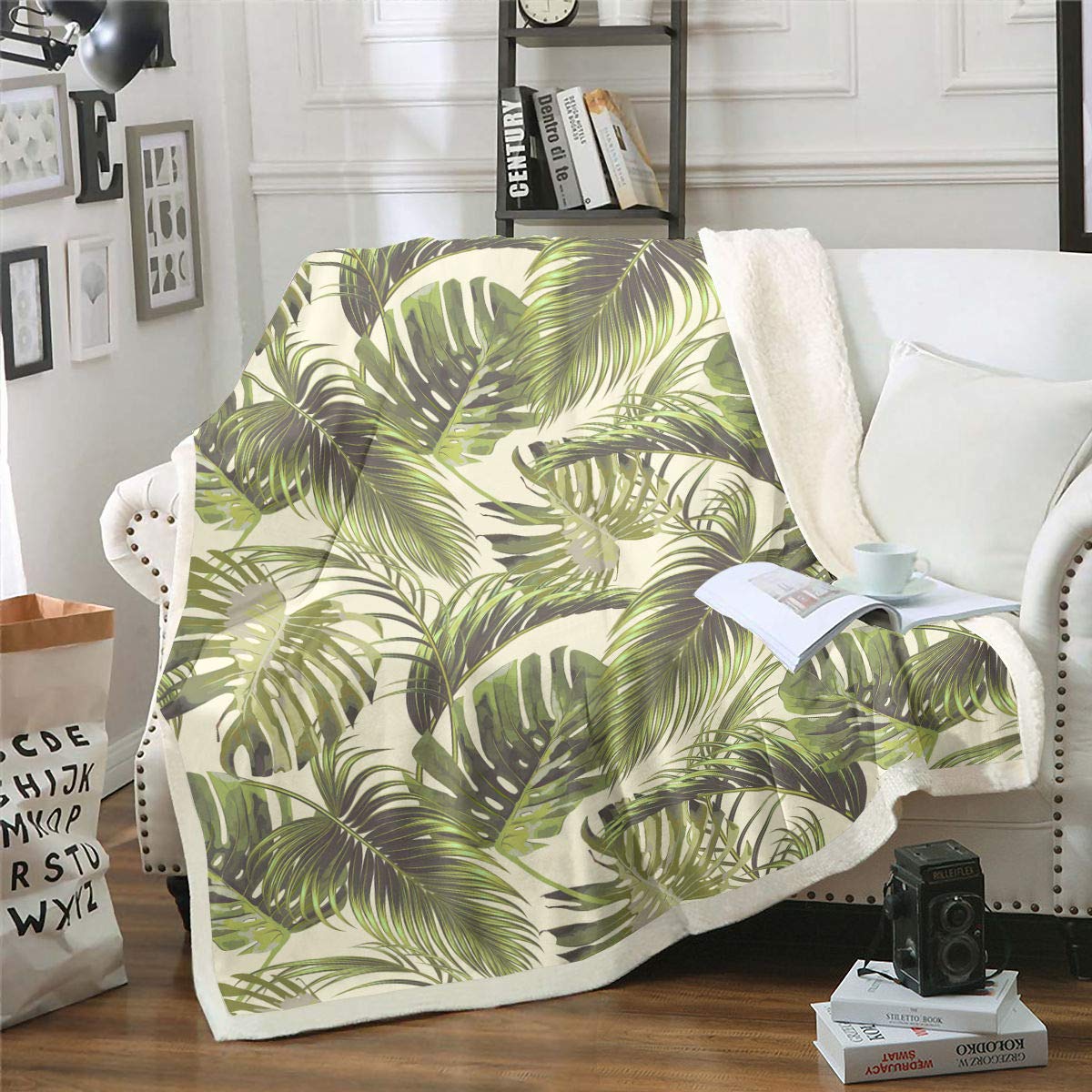 Tropical Leaves Fleece Throw Blanket Botanical Pattern Plush Blanket for Couch Bed Sofa Leaf Branches Nature Theme Green Bedroom Decor Single 50"x60"