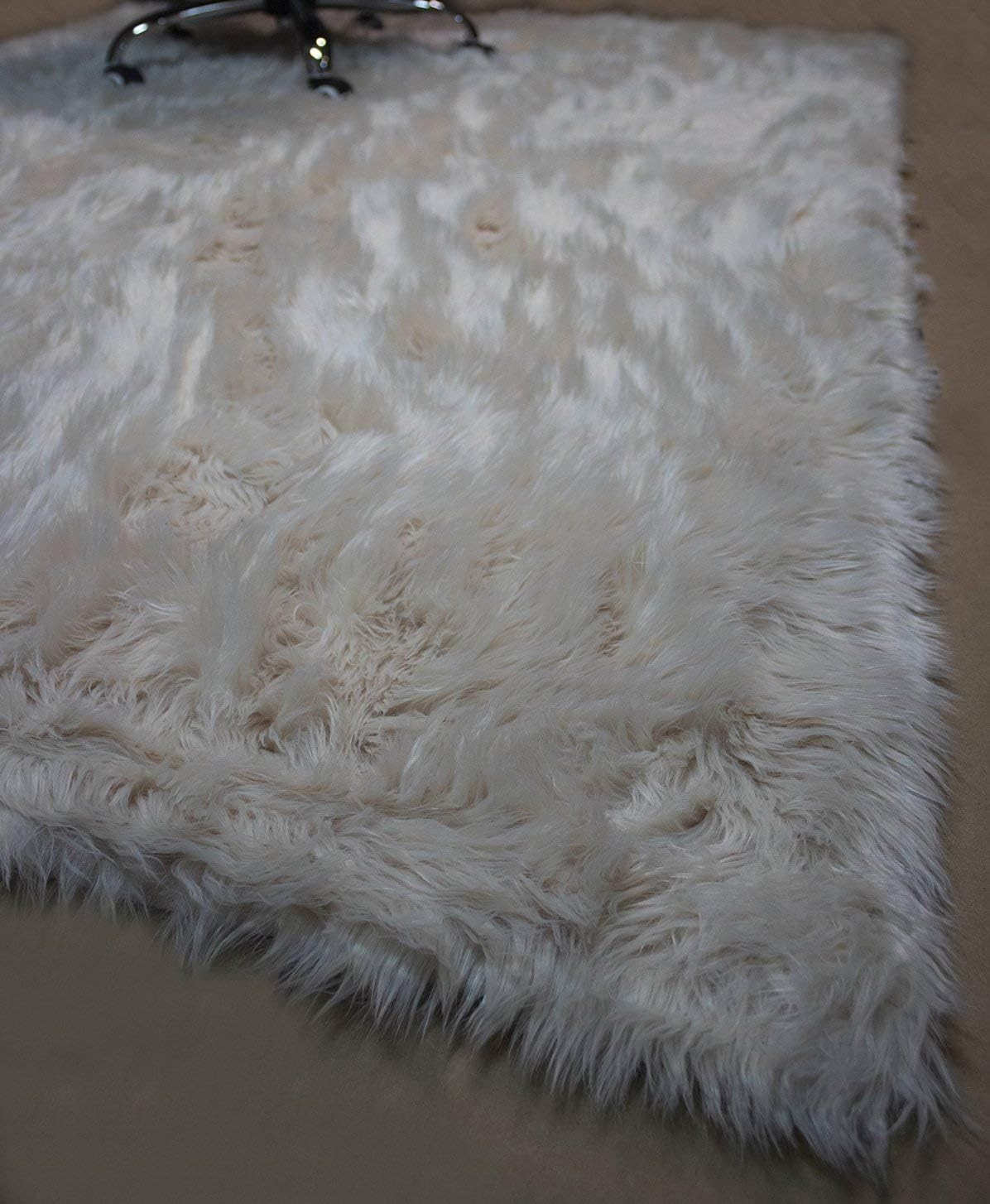 5x7 Feet Beige Cream Color Faux Imitation Quality Sheepskin Sheep Skin Sheep Hide Animal Skin Fur Furry Area Rug Carpet Rug Solid Plush Decorative Designer Modern Contemporary Bedroom Living Room