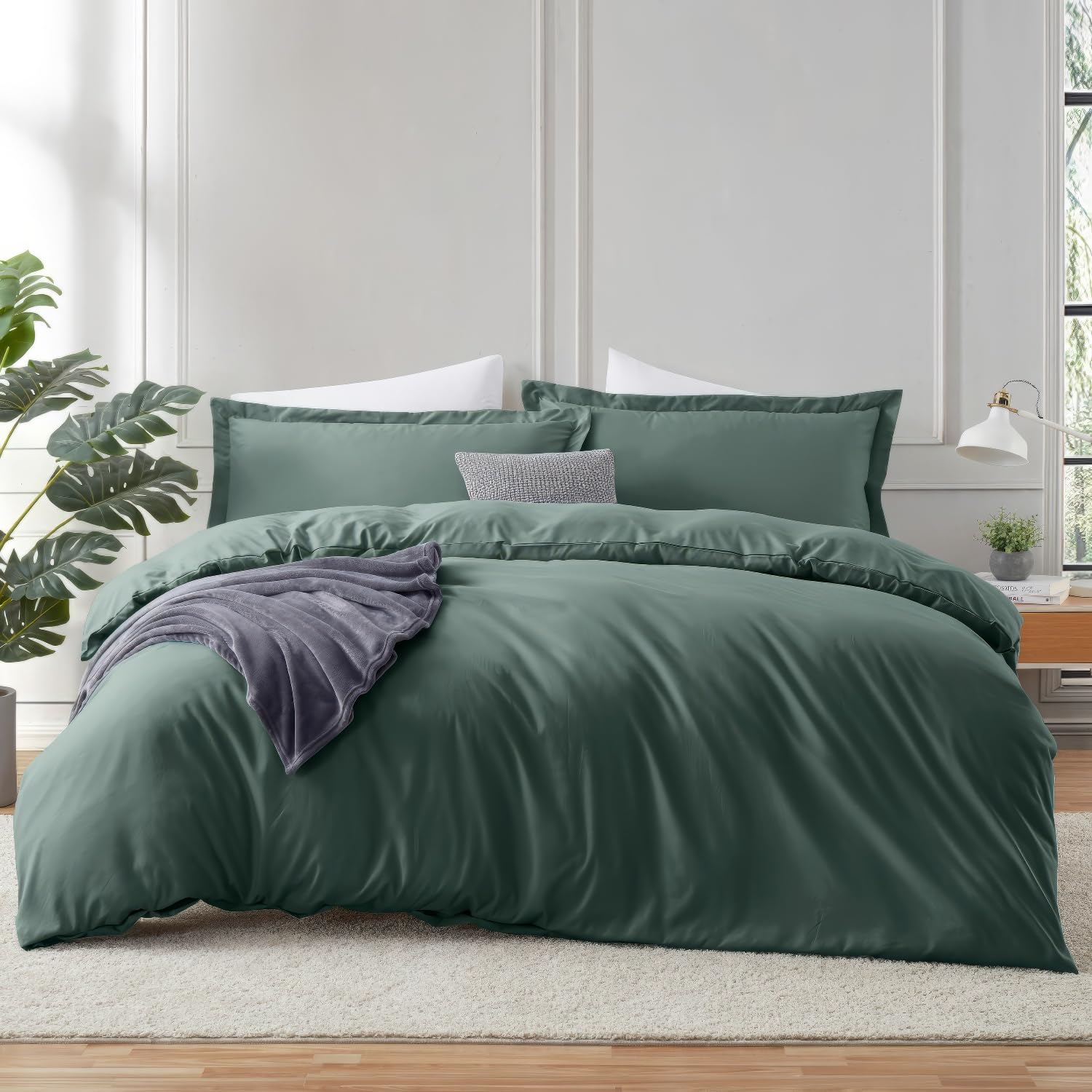 Photo 1 of Hearth & Harbor Twin Duvet Cover Set Forest Green - Soft Comforter Cover Set, Double Brushed 2 Piece Bedding Set with Button Closure, 1 Twin Size Duvet Cover 68x90 inches and 1 Pillow Sham

