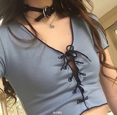 magliette aderenti ragazze