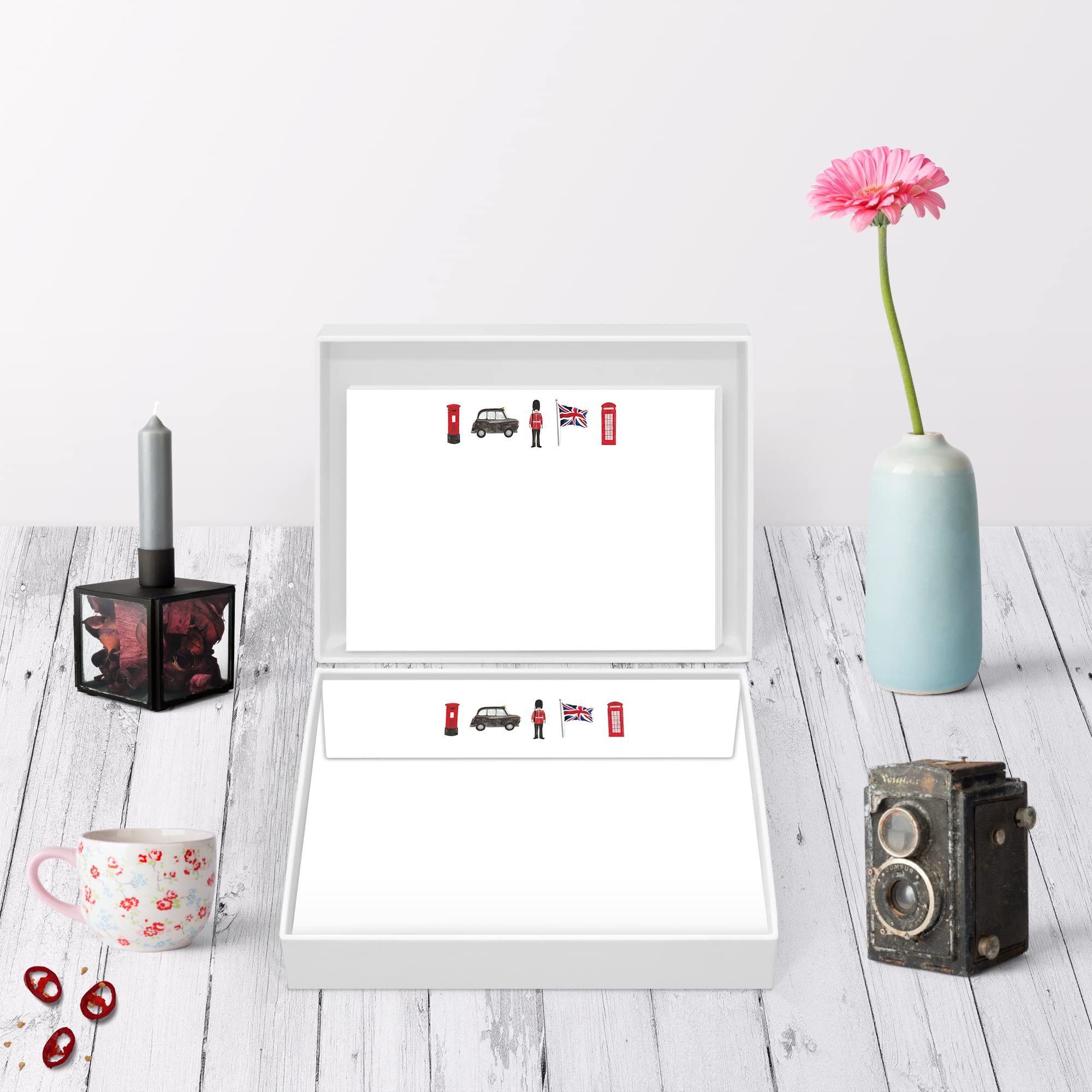 Me Loovely Beefeater Britain Flat Notecard and Envelopes Sets Correspondence Card Blank Greeting Cards with Envelopes | Christmas Gifts (Pack of 20)