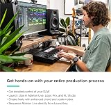 Novation Launchkey 25 MK4 Compact 25 Key USB MIDI Controller with DAW view 2