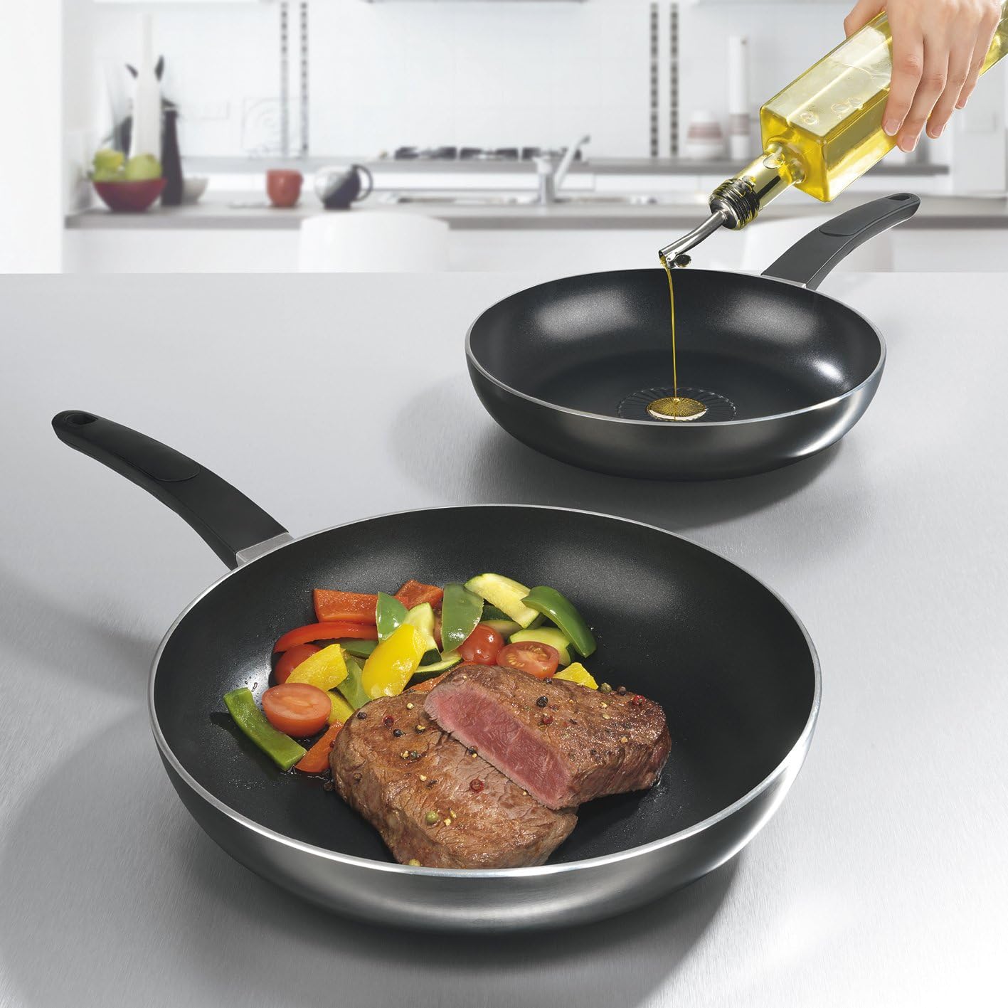 Cast Aluminium frying pan | Set of 2 | black | with oil control system and 3-way Greblon | non stick coating | for all types of hobs, including induction cookers