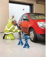 Draper 30878 Ratcheting Axle Stand 2 Tonne Capacity Pair 36mm Saddle view 3