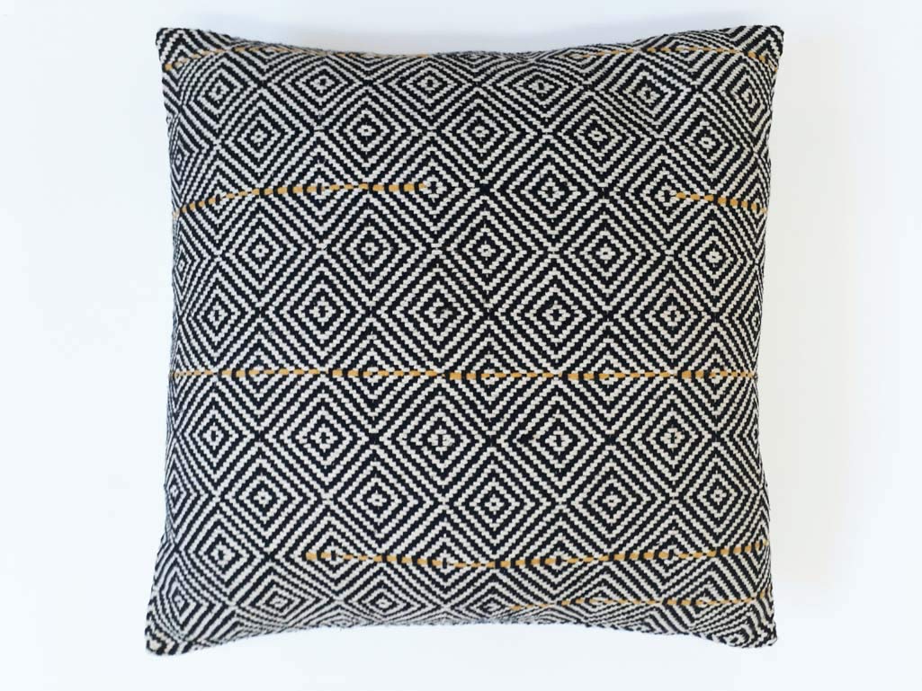 Soleil d'ocre Macrame Cushion, Black, 45 x 45 cm