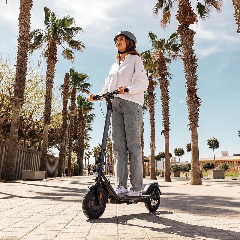 Bongo D20 XL conectado Scooter elétrico aprovado com aplicativo. Potência máxima de 630W, alcance de até 20km, rodas de 10", inclinações superadas, freio dianteiro e traseiro