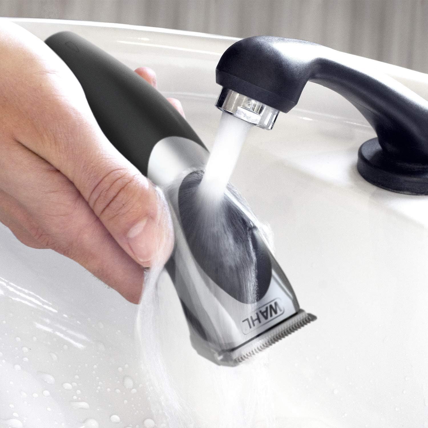 Wahl Clip ‘N Rinse Cord/Cordless Hair Clipper, Black BigaMart