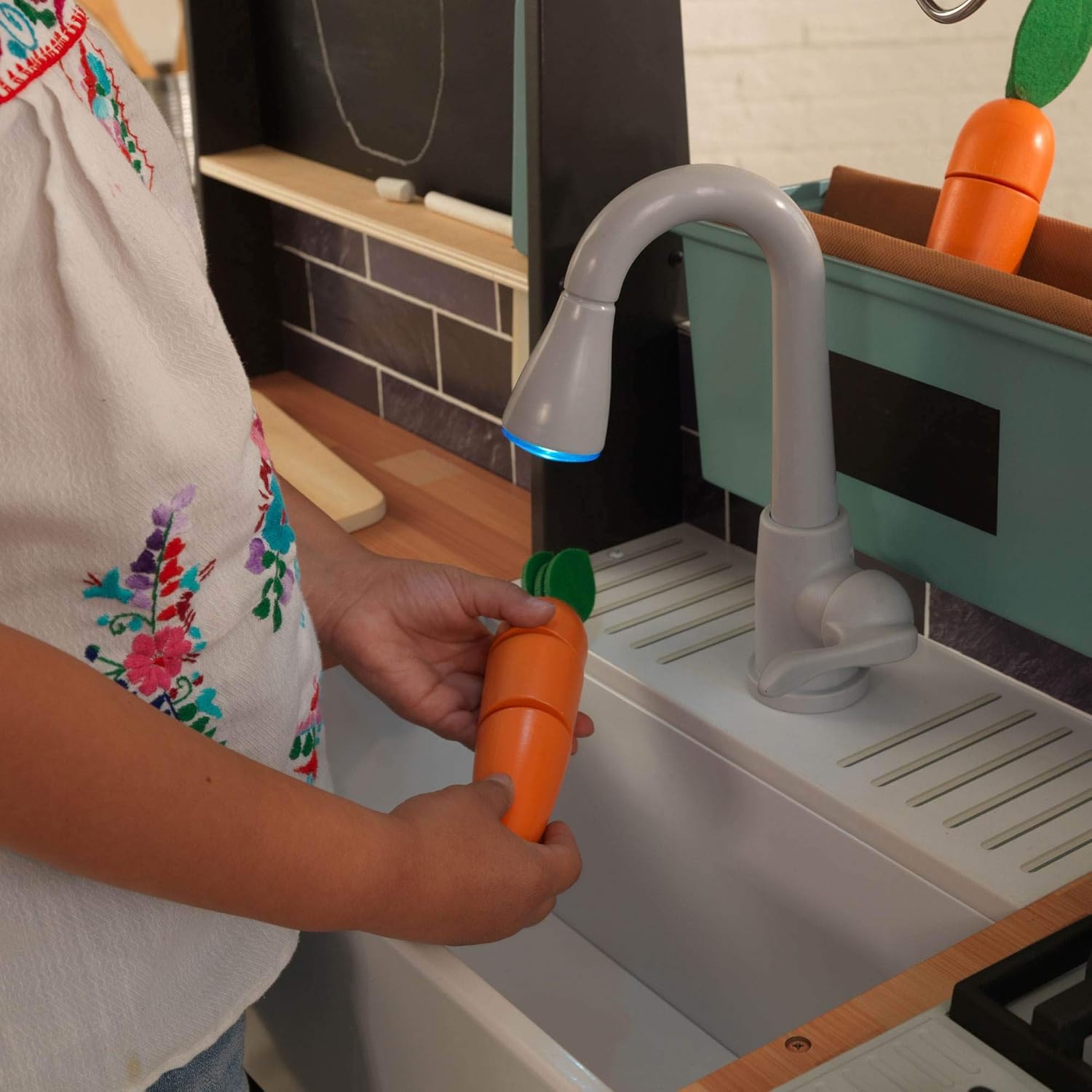 farm to table kidkraft kitchen