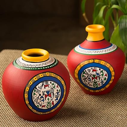 ExclusiveLane Home Decorative Table-top Terracotta Hand-Painted Living Room Flower Vase (Red, Set of 2)