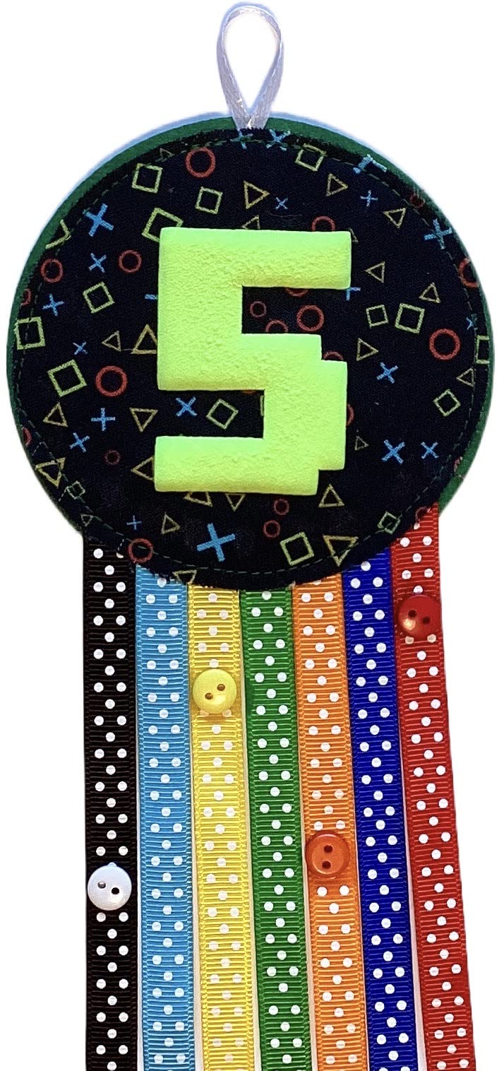 Ditsy Rosettes Gamer Birthday Rosette Badge - Age 5-10 - Perfect Party Gift for Birthday Boy or Girl