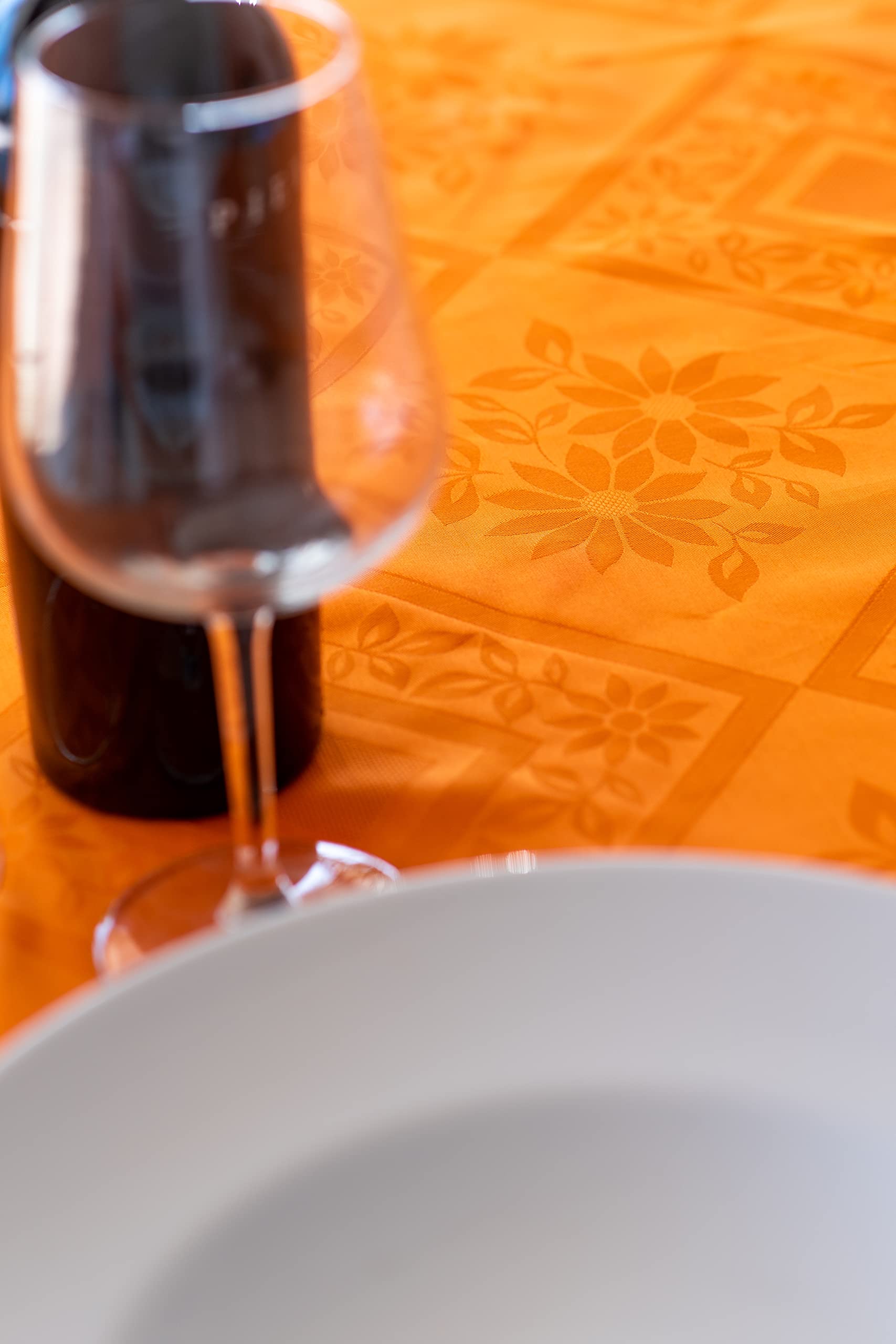 ESSE HOME – Tablecloth, Table Cover, Tablecloths: Rectangular – Square – Round – Oval – Jacquard Flanders Pure Cotton – VIENNA (T 160x270, ORANGE)