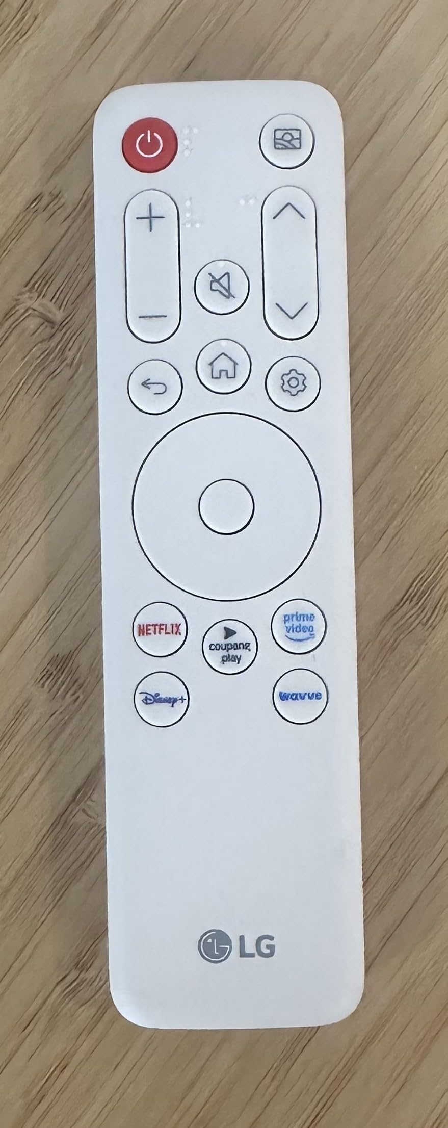 LG 27-Inch StanbyME 2 with Folio Cover, Portable Touch Screen, Dolby Vision, HDR10, Filmmaker Mode, Built-in Battery, Full Swivel Rotation (27LX6TYGA, 2025)