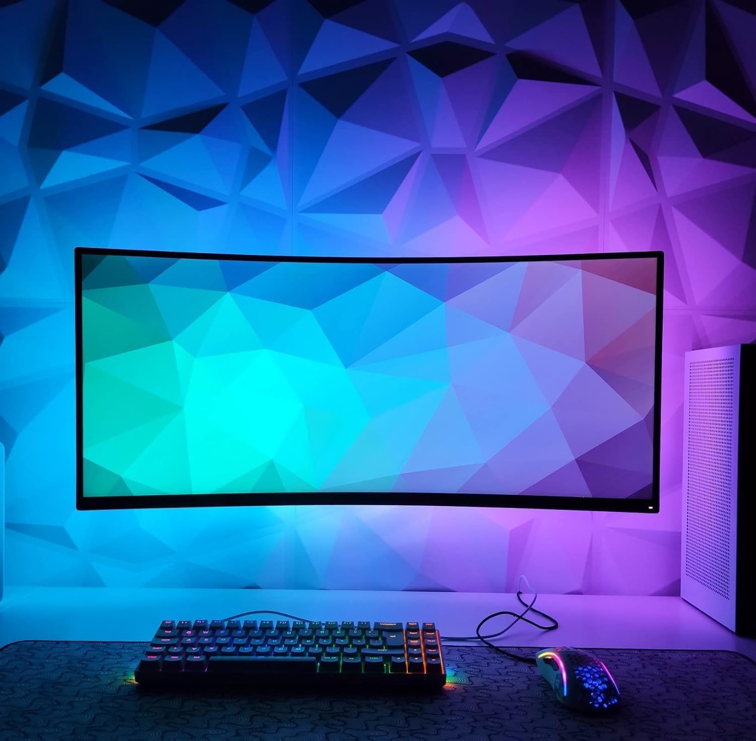 25Pack 3D Wall Panels Wall Decor Tiles Diamond Textured Design PVC Waterproof 11.8 * 11.8IN 24.2 Sq.ft