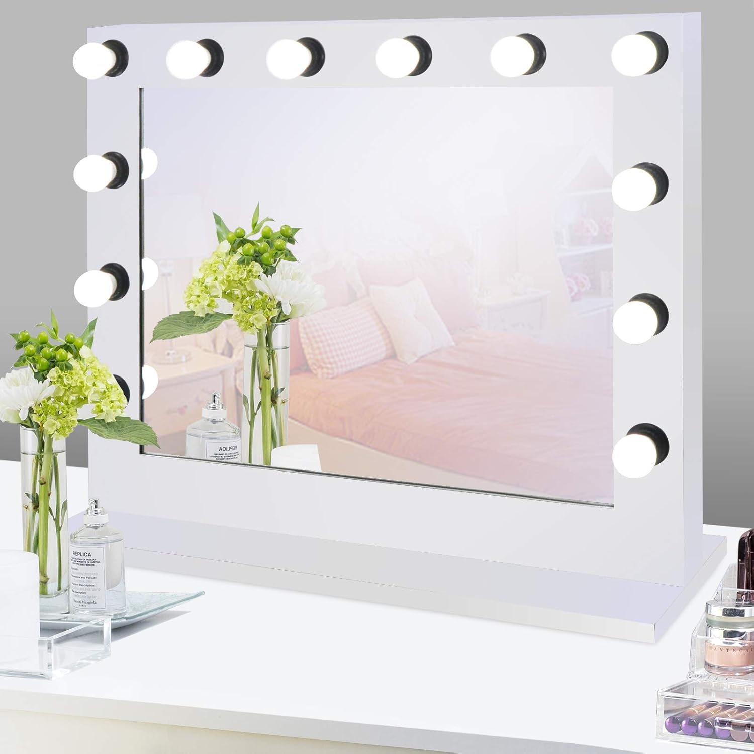 Best hollywood table and chairs