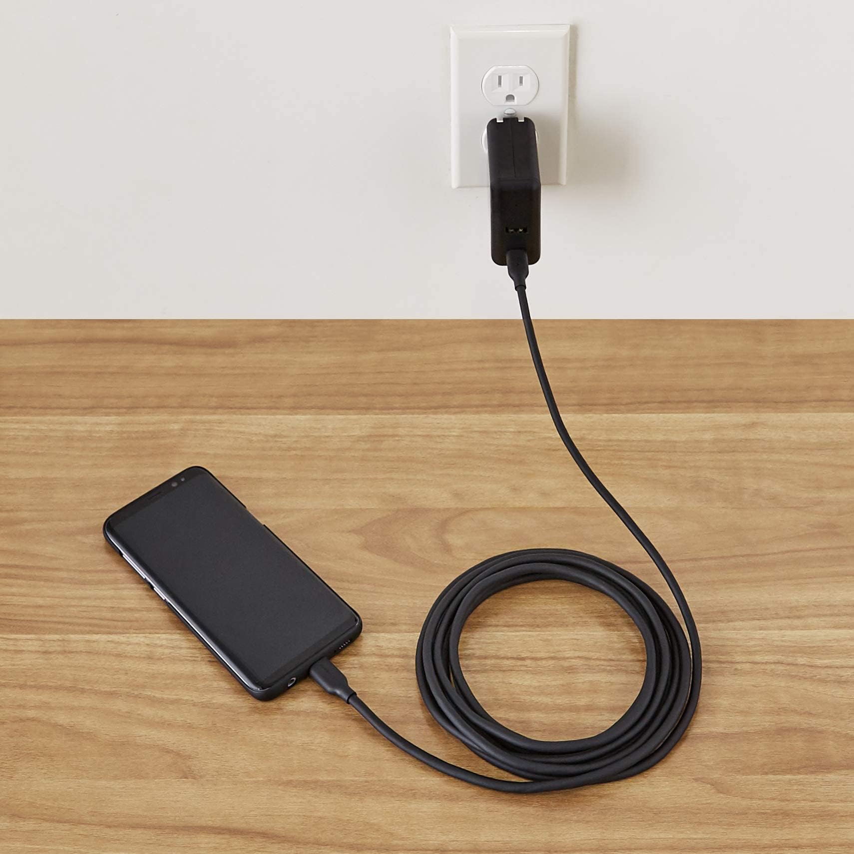 Amazon Basics USB-C to USB-C 2.0 Fast Charger Cable, 480Mbps Speed, USB-IF Certified, for Apple iPhone 16/15, iPad, Samsung Galaxy, Tablets, Laptops, 6 Foot, Black