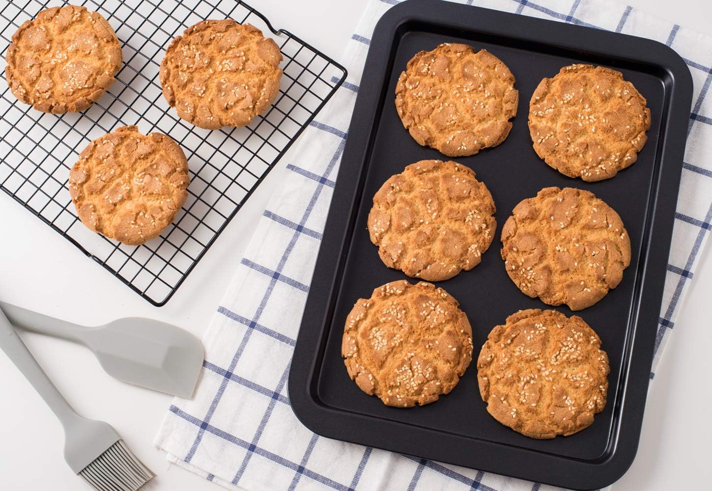 Amazqi Baking Sheet Nonstick, Cookie Sheets for Baking Nonstick 3 Set, Heavy Duty Large Size Carbon Steel 15/17/19 Inch Premium Baking Pan Tray, Non Toxic Durable Easy Clean for Home Use: Kitchen & Dining