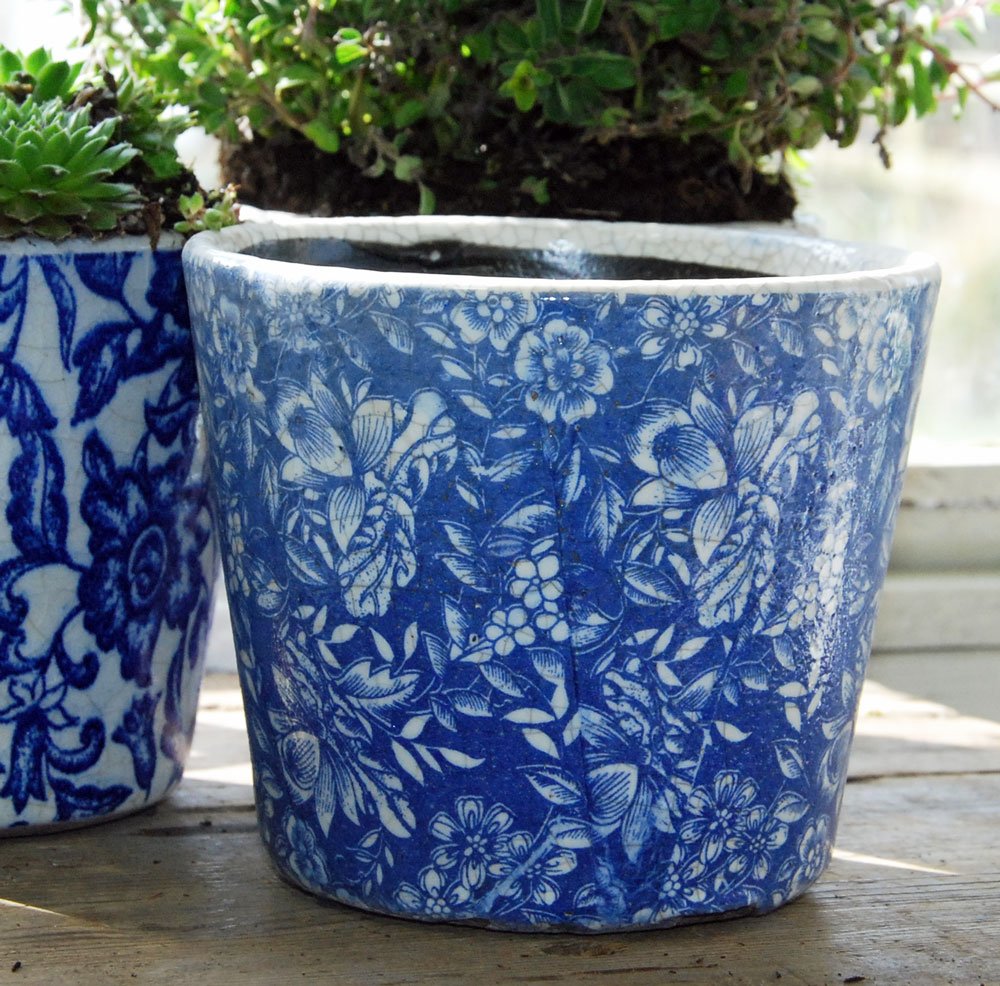 Bluebell Yard Antique Dutch style blue & white jekyll print plant pot