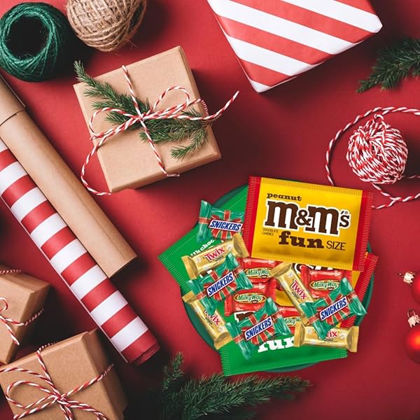 M&M’S MILK CHOCOLATE & PEANUT, SNICKERS, TWIX & MILKY WAY FUN SIZE MINI CHOCOLATE CANDY VARIETY PACK, CHRISTMAS CANDY INDIVIDUALLY WRAPPED STOCKING STUFFERS, 160-PIECE BULK BAG