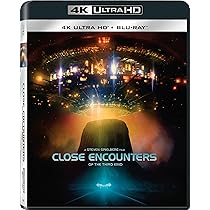 Amazon.com: Super 8 (Two-Disc Blu-ray/DVD Combo) : Elle