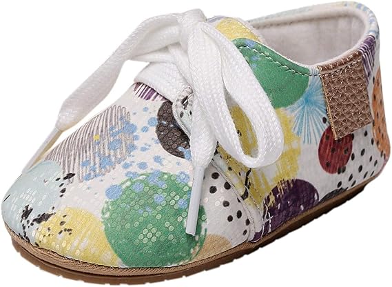 Amazon Co Jp ファーストシューズ ベビー シューズ 男の子 女の子 子供 スニーカー 春 夏 幼児 靴 フォーマルシューズ 可愛い おしゃれ 赤ちゃん シューズ 新生児 滑り止め キッズ シューズ 軽量 ルームシューズ ベビー 靴 柔らか 歩行練習 出産祝い ギフト 服