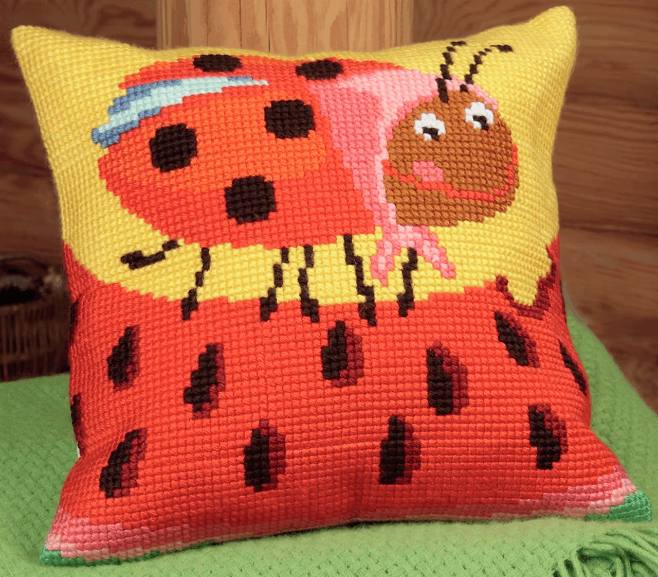 Collection D'Art Cross Stitch Cushion: Miss Pott