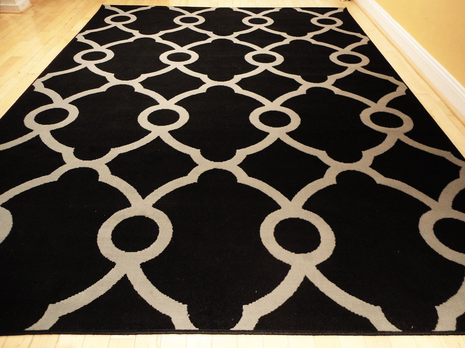 Moroccan Trellis Black and Gray Living Room 8x10 Area Rugs Large Area