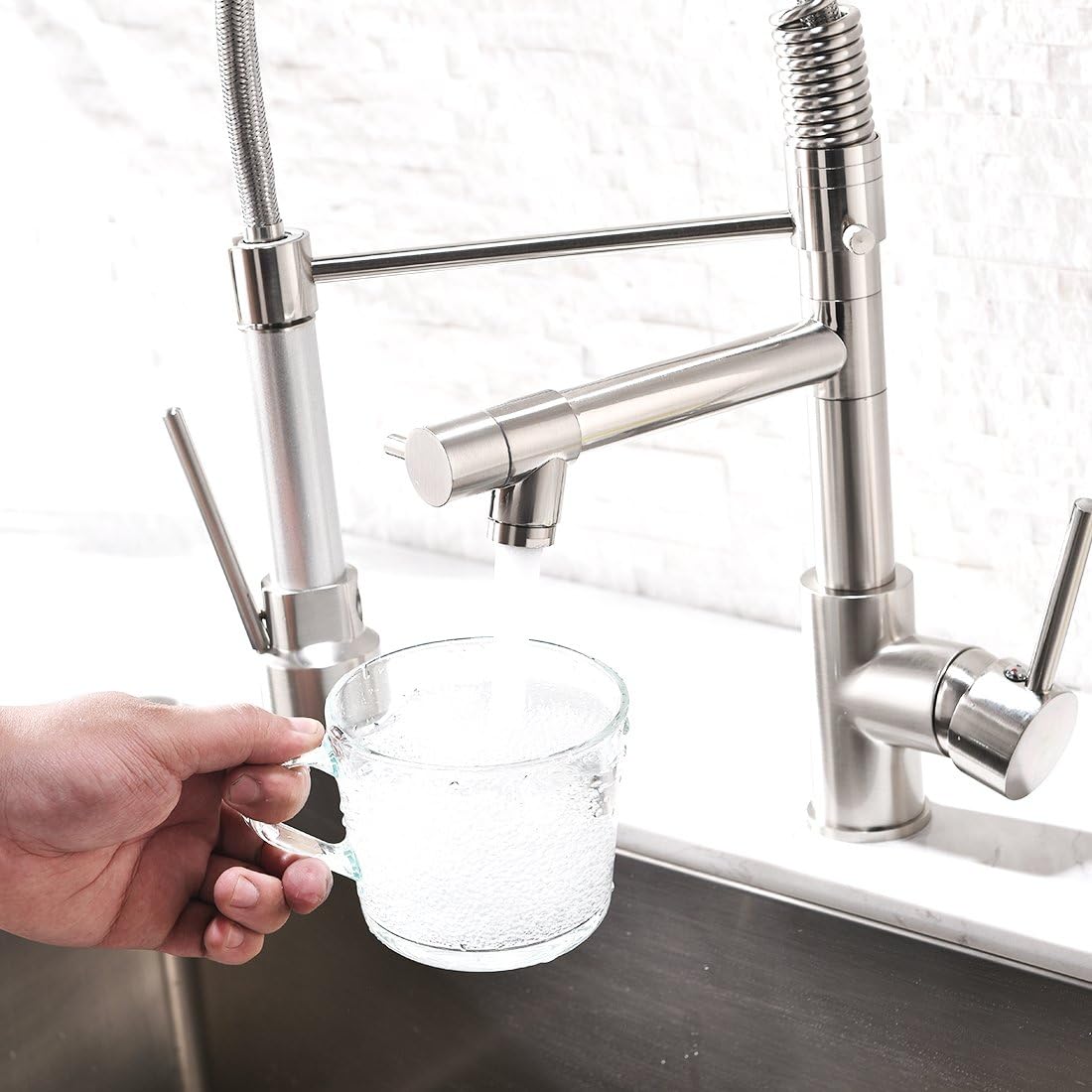 Aimadi Contemporary Kitchen Sink Faucet, Single Handle Stainless Steel Kitchen Faucets with Pull Down Sprayer, Brushed Nickel - - 