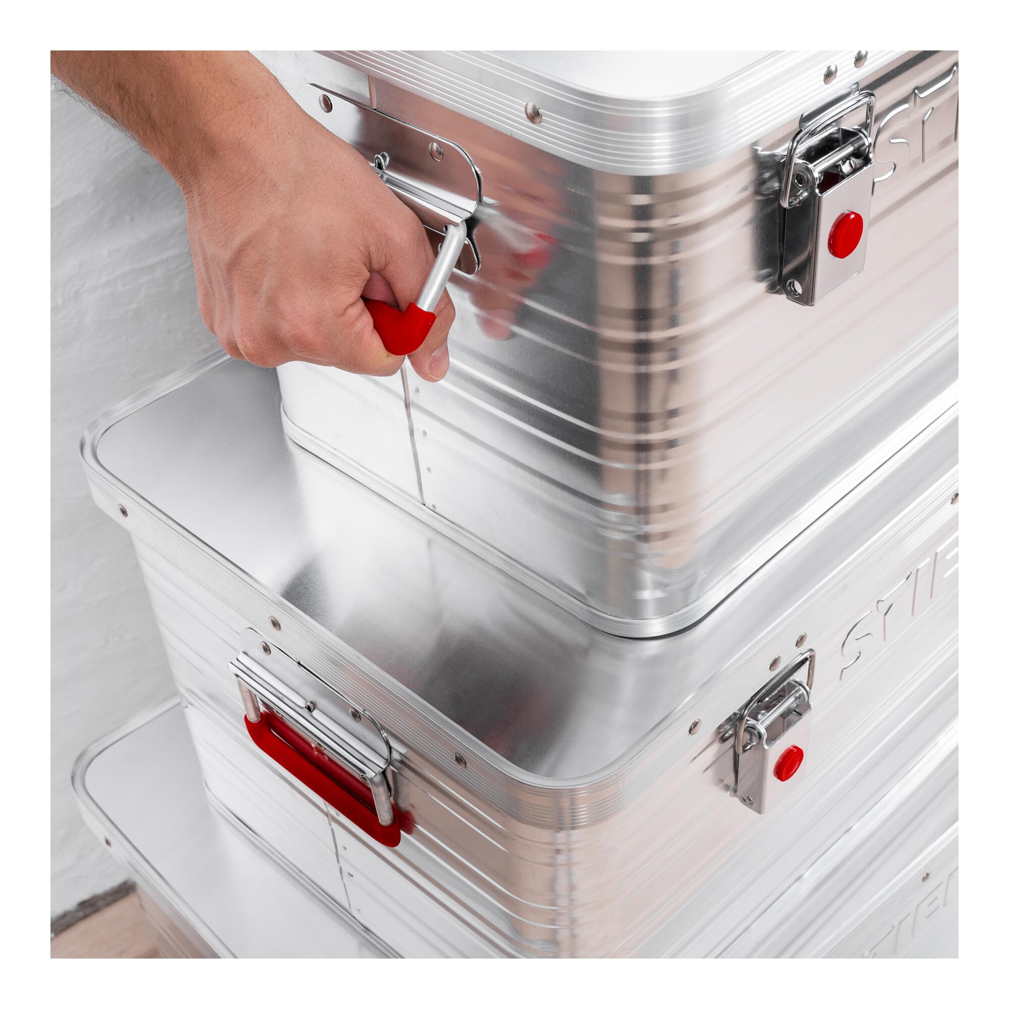 STIER Alubox Set, 30L und 65L, stapelbare Transportkisten, Staub- und spritzwasserresistent mit Gummidichtung und Klapphandgriffen, großes Fassungsvermögen 4