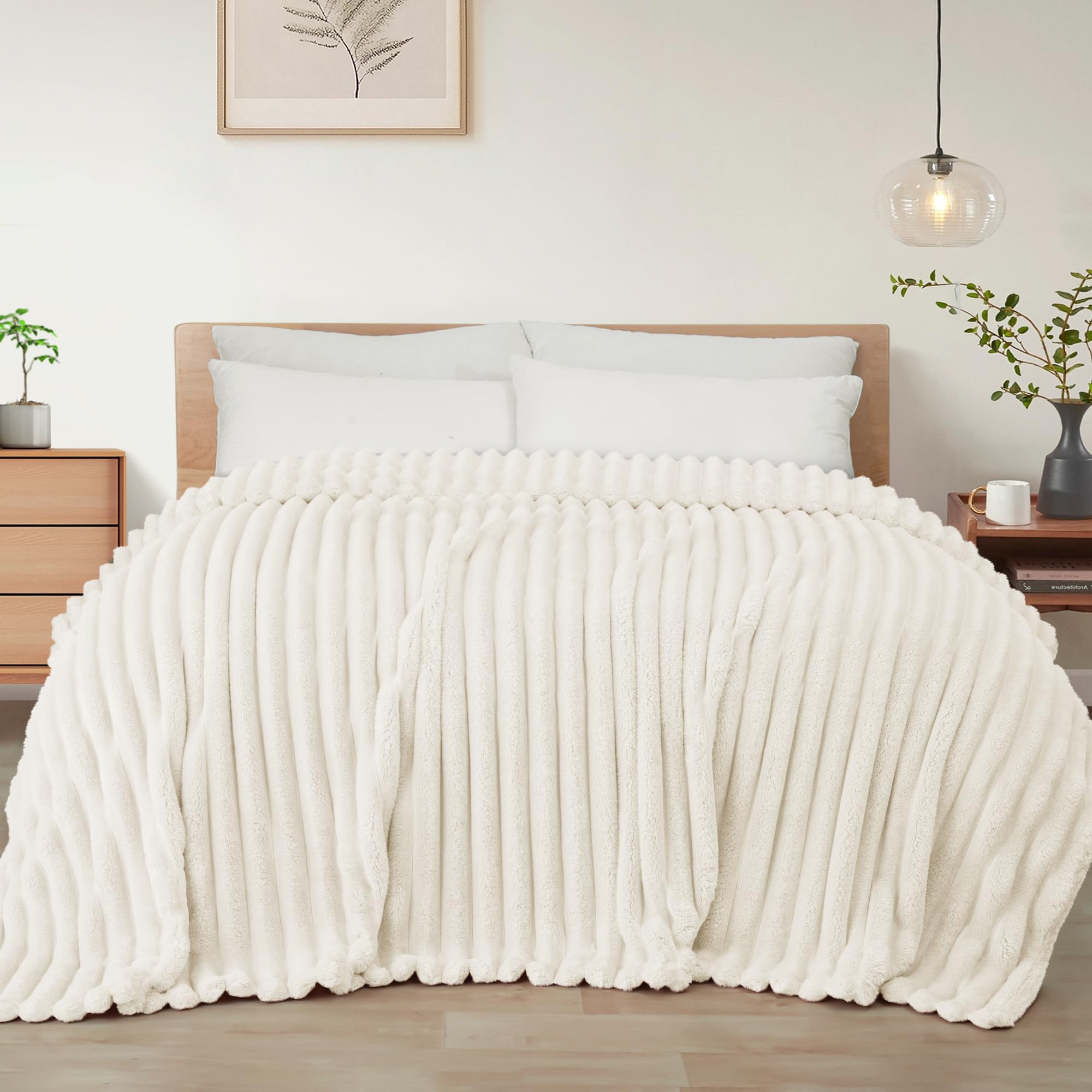 Exclusivo Mezcla King Size Flannel Fleece Blanket, Super Soft Striped Jacquard Bed Blanket, Lightweight Fuzzy Cozy for All Seasons, 230x265 CM, Ivory