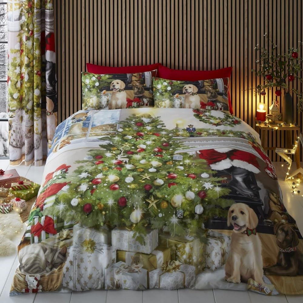 Fusion Christmas Dogs & Tree Duvet Cover Set – Double Bedding Size (200 x 200cm) – 2 Pillowcases – Easy Care – Festive Puppies & Presents Print – Traditional Vintage Christmas Bedroom Decor — image 1