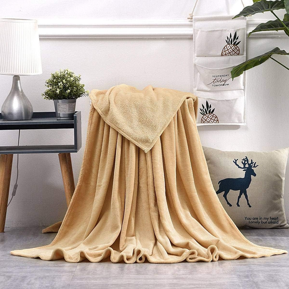 Fluffy Blanket, Lightweight Soft Comfort Breathable Warm Machine Wash