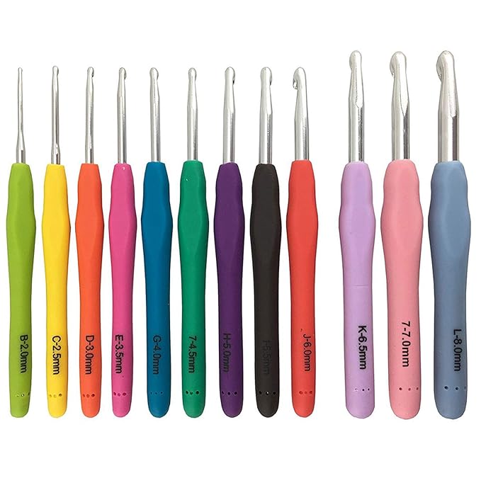 DIE BESTEN 12 HÄKELNADELN MIT ERGONOMISCHEN GRIFFEN FÜR EXTREMEN KOMFORT - Perfektes Häkelnadel Set gegen Arthritis, Weiche S