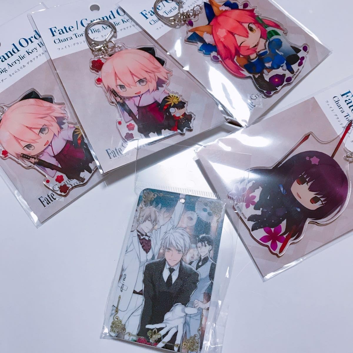 Amazon Co Jp Fgo Agf クリアファイル キス ユア ハンド クー フーリン エミヤ 無銘 ギルガメッシュ Fate Grand Order 16 パスケース セット ホビー 通販