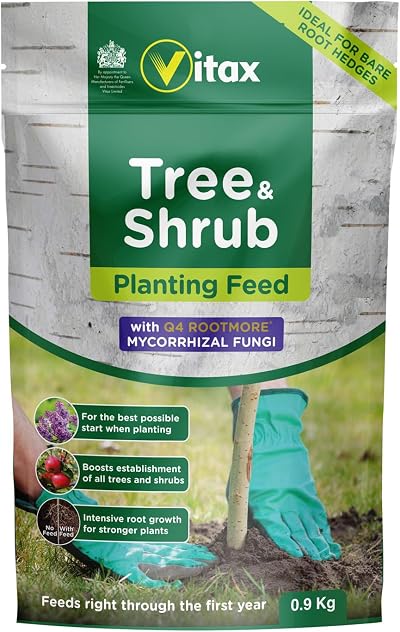 Vitax Tree & Shrub Planting Feed with Mycorrhizal Fungi 0.9kg Pouch