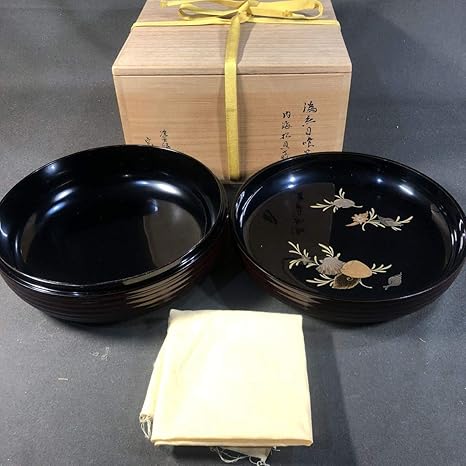 Amazon G745 宗寿造 堀内宗完 溜塗糸目喰籠 内海松貝蒔絵 共箱 茶道具 漆器 菓子器 アニメ 萌えグッズ 通販