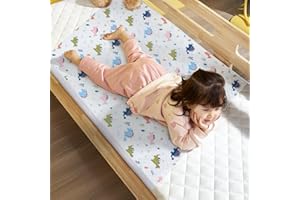 MOEMOE BABY Waterproof Potty Training Bed Pads, No-Slip Toddler Mattress Protector Absorbent Reusable Pee Pads for Nighttime Potty Training & Bedwetting