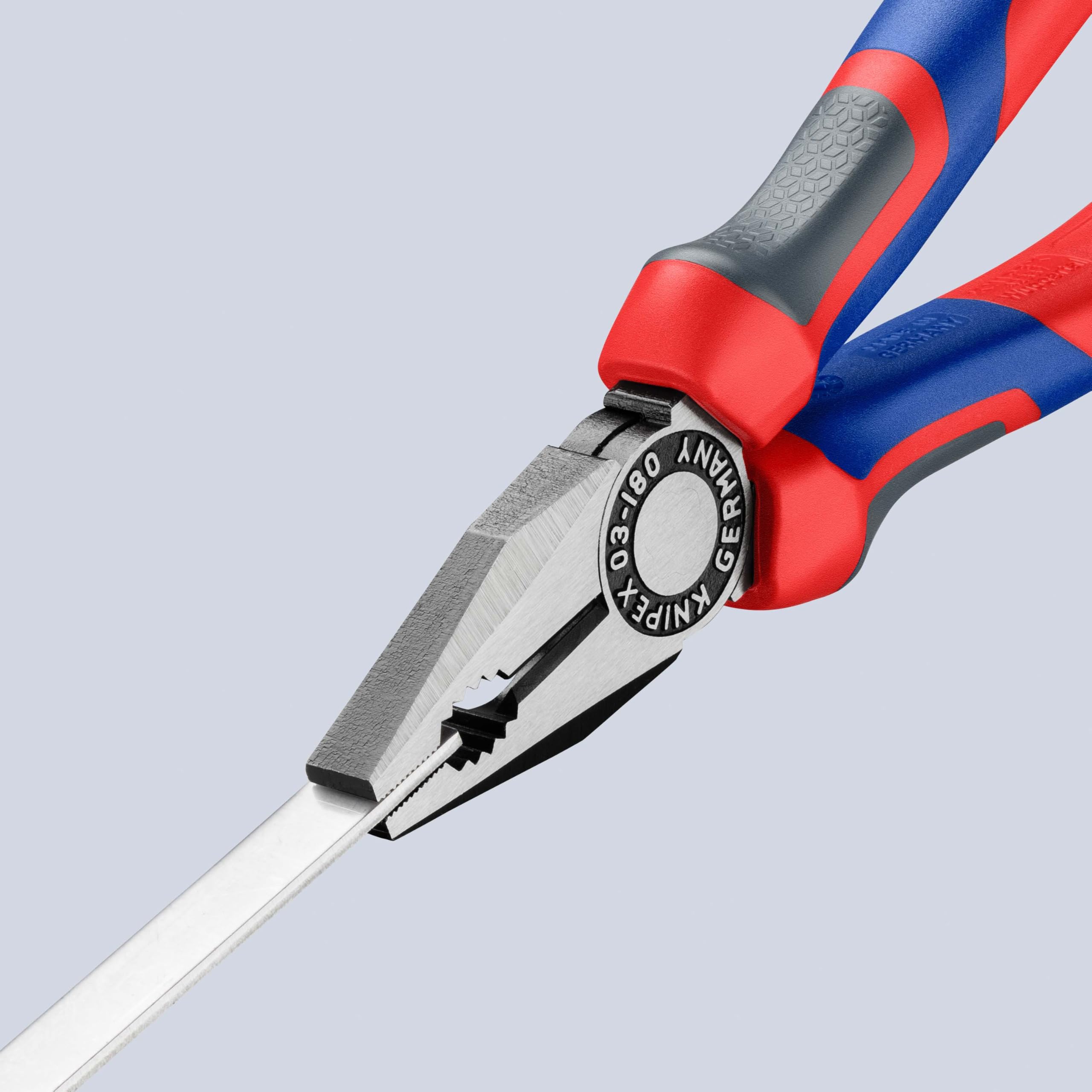 KNIPEX Kombizange, 180 mm, schneidet weichen Draht (Kupfer) und harten Draht (Stahldraht), greift Flach- und Rundmateralien, 03 02 180 4