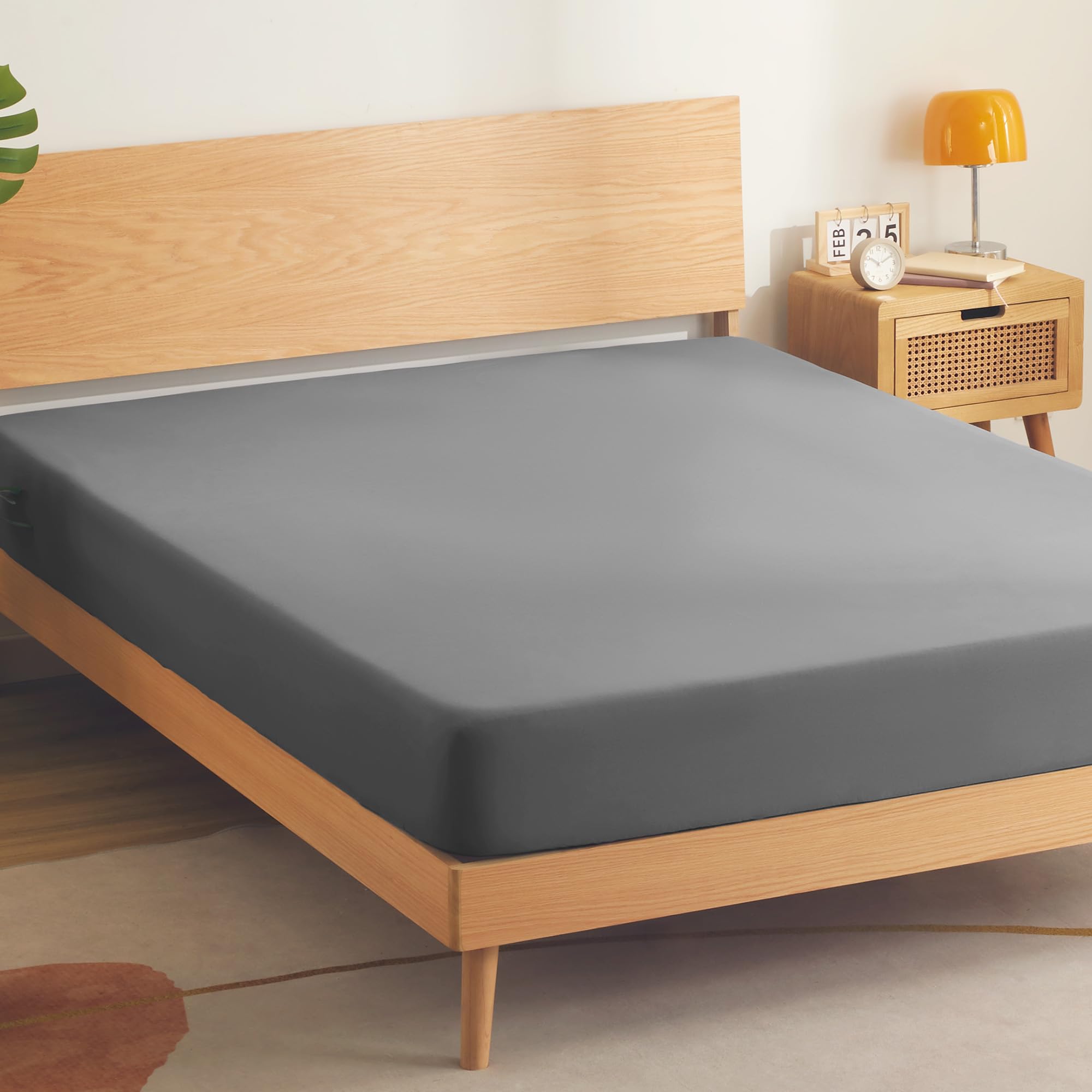 SONIVE Fitted Sheet, Polyester Bed Sheet, Soft and Breathable, Jersey Sheet,Extra Large Pocket Depth of 30 cm, for Teenagers and Adults, Dark gray, 150x200cm