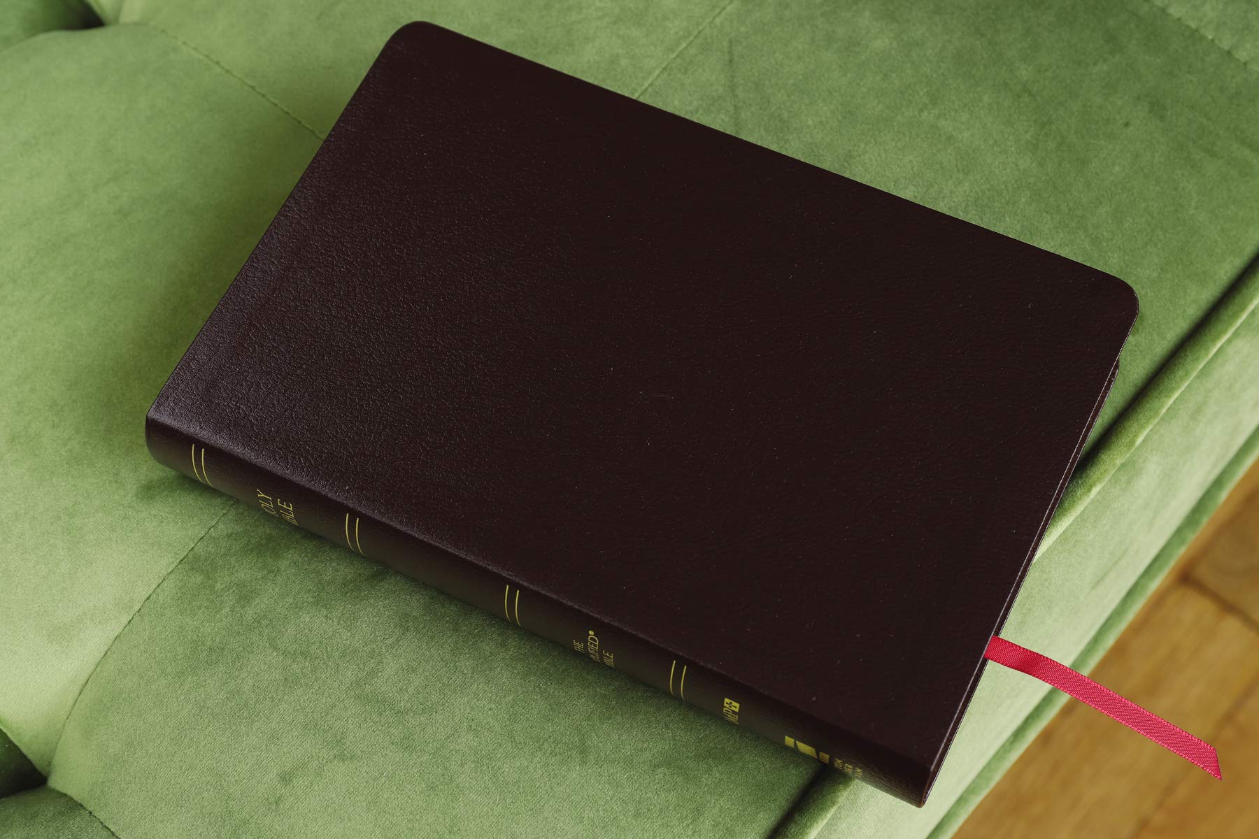 Amplified Holy Bible, Bonded Leather, Burgundy: Captures the Full Meaning Behind the Original Greek and Hebrew Amplified Holy Bible, Bonded Leather, Burgundy: Captures the Full Meaning Behind the Original Greek and Hebrew Bonded Leather